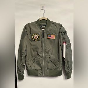 Alpha Industries For Barney’s NY, patched bomber jacket-Sage, XS